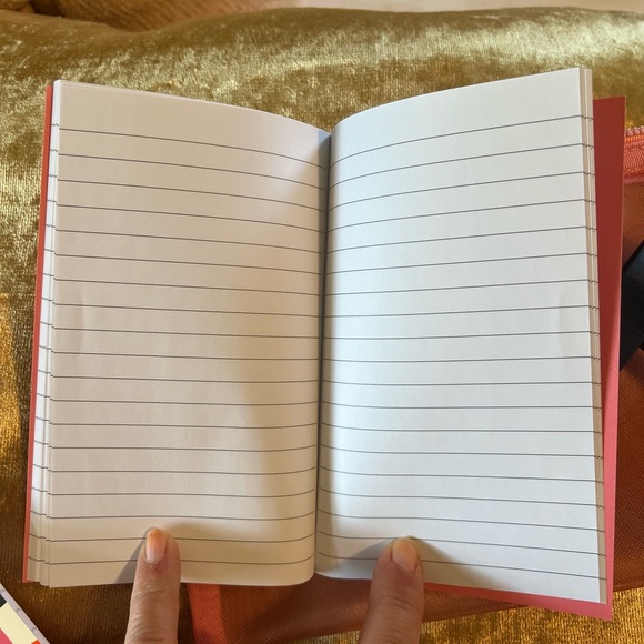 Kate Spade 2 pc journal set with pen and elastic binder and zippered pouch - Picture 11 of 11